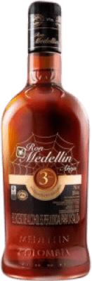 24,95 € Spedizione Gratuita | Rum Aguardiente Antioqueño Medellín Colombia 3 Anni Bottiglia 1 L