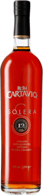 44,95 € Envío gratis | Ron Abate Nero Cartavio Perú 12 Años Botella 70 cl