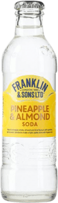 53,95 € Envio grátis | Caixa de 24 unidades Refrescos e Mixers Franklin & Sons Pineapple and Almond Soda Reino Unido Garrafa Pequena 20 cl