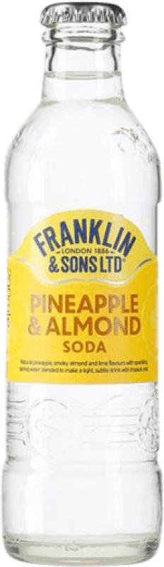 53,95 € Envio grátis | Caixa de 24 unidades Refrescos e Mixers Franklin & Sons Pineapple and Almond Soda Reino Unido Garrafa Pequena 20 cl