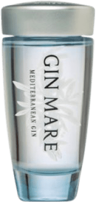 258,95 € Spedizione Gratuita | Scatola da 63 unità Genever Gin Global Premium Catalogna Spagna Bottiglietta Mignon 5 cl