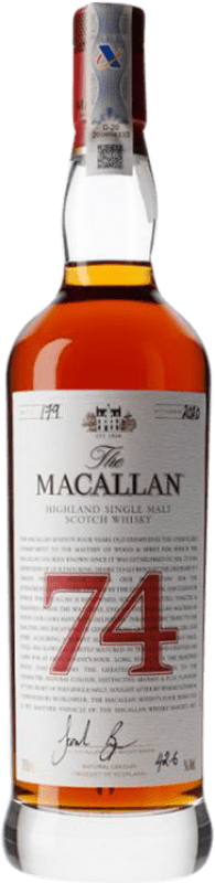 162 066,95 € Kostenloser Versand | Single Malt Whisky Macallan Red — Edition Rot, Collection — Kollektion Speyseite Großbritannien 74 Jahre Flasche 70 cl