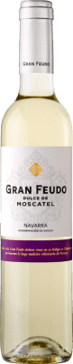 8,95 € Envio grátis | Vinho doce Gran Feudo Dulce de Moscatel D.O. Navarra Navarra Espanha Mascate Grão Pequeno Garrafa Medium 50 cl