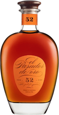 99,95 € Envío gratis | Ron Les Bienheureux El Pasador de Oro 52 Reserva Guatemala 70 cl