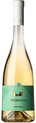 10,95 € Envio grátis | Vinho branco Conti Zecca Mendola I.G.T. Salento Puglia Itália Fiano Garrafa 75 cl