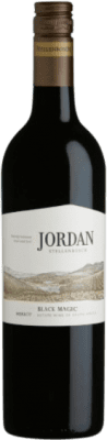 16,95 € Kostenloser Versand | Rotwein Jordan Black Magic I.G. Stellenbosch Coastal Region Südafrika Merlot Flasche 75 cl