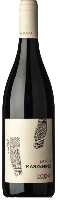 11,95 € Spedizione Gratuita | Vino rosso Roeno La Rua I.G.T. Vallagarina Trentino-Alto Adige Italia Marzemino Bottiglia 75 cl