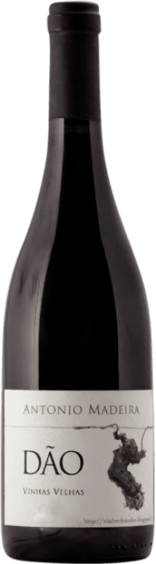 39,95 € 免费送货 | 红葡萄酒 Antonio Madeira VV Vinhas Velhas — 老藤 I.G. Dão Beiras的 葡萄牙 Tinta Amarela, Baga — 巴加, Jaén — 哈恩 Eco — 生态 有机 天然 瓶装 75 cl