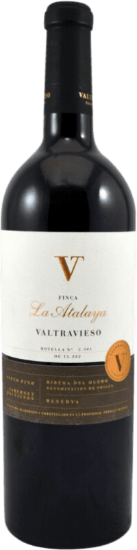 29,95 € 免费送货 | 红酒 Valtravieso 预订 D.O. Ribera del Duero 卡斯蒂利亚莱昂 西班牙 Tempranillo, Merlot, Cabernet Sauvignon 瓶子 75 cl