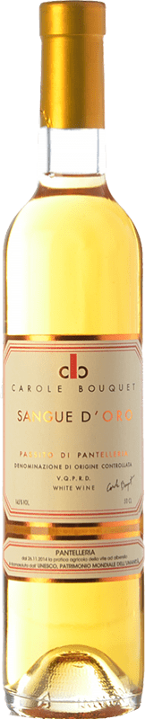 101,95 € Бесплатная доставка | Сладкое вино Carole Bouquet Sangue d'Oro D.O.C. Passito di Pantelleria Сицилия Италия Muscat of Alexandria бутылка Medium 50 cl