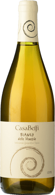 15,95 € Envio grátis | Vinho branco Casa Belfi Bianco Anfora I.G.T. Delle Venezie Friuli-Venezia Giulia Itália Chardonnay, Incroccio Manzoni Garrafa 75 cl