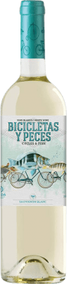 13,95 € Envio grátis | Vinho branco Family Owned Bicicletas y Peces D.O. Rueda Castela e Leão Espanha Sauvignon Branca Garrafa 75 cl