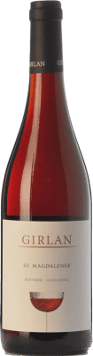 12,95 € Бесплатная доставка | Красное вино Girlan Sainte Magdalener D.O.C. Alto Adige Трентино-Альто-Адидже Италия Lagrein — Лагрейн, Schiava — Скиава 75 cl
