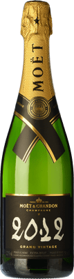 86,95 € Бесплатная доставка | Белое игристое Moët & Chandon Grand Vintage Резерв A.O.C. Champagne шампанское Франция Pinot Black, Chardonnay, Pinot Meunier бутылка 75 cl