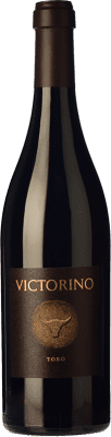 53,95 € Бесплатная доставка | Красное вино Teso La Monja Victorino старения D.O. Toro Кастилия-Леон Испания Tinta de Toro бутылка 75 cl
