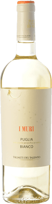 10,95 € Envio grátis | Vinho branco Vigneti del Salento I Muri Bianco I.G.T. Puglia Puglia Itália Malvasía, Chardonnay Garrafa 75 cl