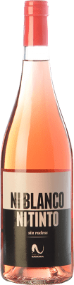 7,95 € Free Shipping | Rosé wine Vinícola Navarra Ni Blanco Ni Tinto D.O. Navarra Navarre Spain Grenache Bottle 75 cl