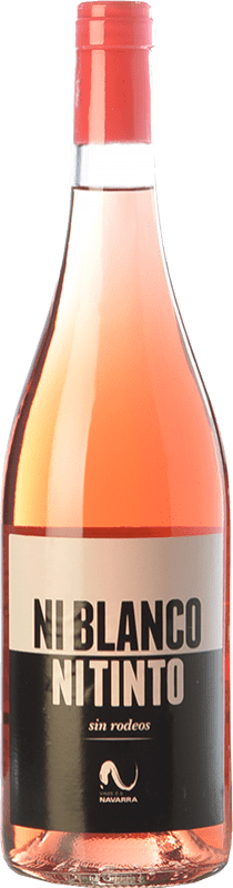 5,95 € 免费送货 | 玫瑰酒 Vinícola Navarra Ni Blanco Ni Tinto D.O. Navarra 纳瓦拉 西班牙 Grenache 瓶子 75 cl