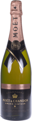 96,95 € Бесплатная доставка | Розовое игристое Moët & Chandon Grand Vintage Rosé A.O.C. Champagne шампанское Франция Pinot Black, Chardonnay, Pinot Meunier бутылка 75 cl