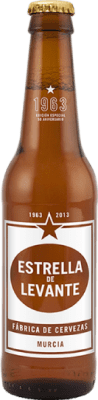79,95 € Envio grátis | Caixa de 24 unidades Cerveja Estrella de Levante Retro Edition Garrafa Terço 33 cl
