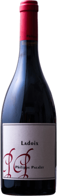 134,95 € Spedizione Gratuita | Vino rosso Philippe Pacalet Ladoix Les Joyeuses A.O.C. Bourgogne Linguadoca-Rossiglione Francia Roussanne, Viognier, Terret Blanc Bottiglia 75 cl