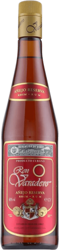 29,95 € Envío gratis | Ron Varadero Añejo Reserva Cuba Botella 70 cl