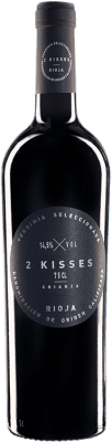 16,95 € Envio grátis | Vinho Tinto From Galicia 2 Kisses Crianza D.O.Ca. Rioja La Rioja Espanha Tempranillo, Graciano 75 cl