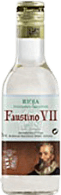 2,95 € Бесплатная доставка | Белое вино Faustino VII молодое D.O.Ca. Rioja Ла-Риоха Испания Macabeo — Макабео Мини-бутылка 18 cl