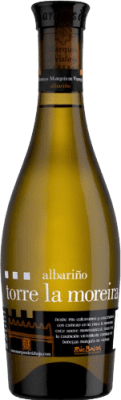 7,95 € 免费送货 | 白酒 Marqués de Vizhoja Torre la Moreira 年轻的 D.O. Rías Baixas 加利西亚 西班牙 Albariño 半瓶 37 cl