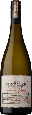 32,95 € Spedizione Gratuita | Vino bianco Saint Clair Pioneer Block 1 Foundation Crianza Nuova Zelanda Sauvignon Bianca Bottiglia 75 cl