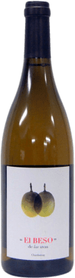 7,95 € Бесплатная доставка | Белое вино Familia Conesa El Beso de las Uvas молодое D.O.P. Vino de Pago Guijoso Castilla la Mancha y Madrid Испания Chardonnay — Шардоне Бутылка 75 cl