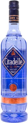 65,95 € 免费送货 | 金酒 Citadelle Gin 法国 特别的瓶子 1,75 L