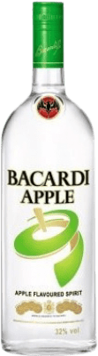 46,95 € Envío gratis | Ron Bacardí Blanco Bahamas 1 L Apple — Manzana