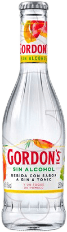 2,95 € Free Shipping | Schnapp Gordon's Pomelo United Kingdom Small Bottle 25 cl Alcohol-Free
