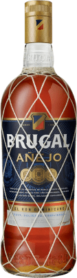 24,95 € Kostenloser Versand | Rum Brugal Añejo Dominikanische Republik Flasche 1 L