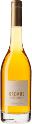 398,95 € Envoi gratuit | Vin Doux Oremus Tokaji Eszencia I.G. Tokaj-Hegyalja Tokaj-Hegyalja Hongrie Moscato — Muscat, Furmint, Hárslevelü Demi-Bouteille 37 cl
