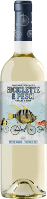 14,95 € Envio grátis | Vinho branco Family Owned Biciclette e Pesci Jovem I.G.T. Venezia Vêneto Itália Pinot Cinza Garrafa 75 cl