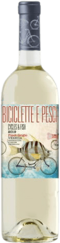 12,95 € Kostenloser Versand | Weißwein Family Owned Biciclette e Pesci Jung I.G.T. Venezia Venetien Italien Pinot Grau Flasche 75 cl