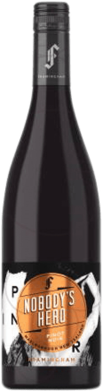 15,95 € Envío gratis | Vino tinto Framingham Nobody's Hero Joven I.G. Marlborough Marlborough Nueva Zelanda Pinot Negro Botella 75 cl