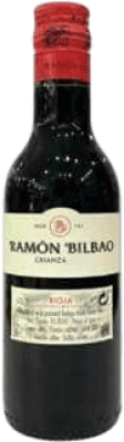 3,95 € Бесплатная доставка | Красное вино Ramón Bilbao старения D.O.Ca. Rioja Ла-Риоха Испания Tempranillo Маленькая бутылка 18 cl