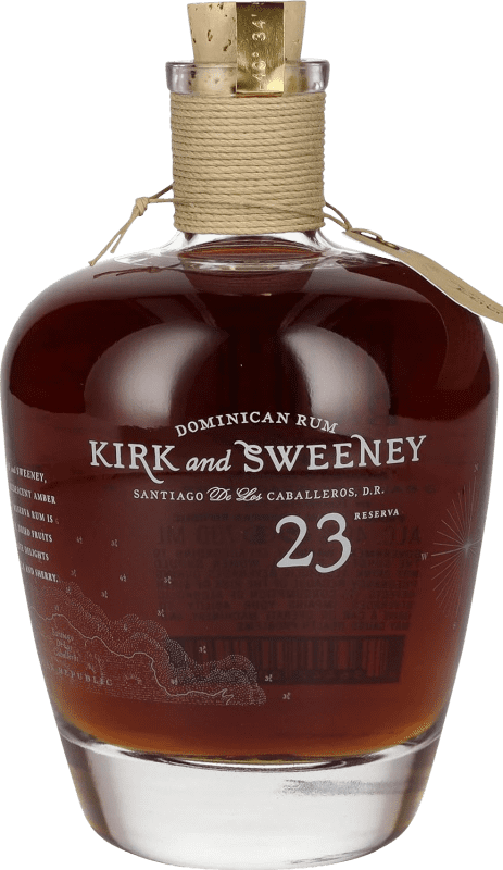 69,95 € Spedizione Gratuita | Rum 3 Badge Kirk and Sweeney Rum 23 Riserva Repubblica Dominicana Bottiglia 70 cl
