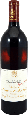 1 555,95 € Envio grátis | Vinho tinto Philippe de Rothschild Chateau Mouton A.O.C. Bordeaux Bordeaux França Merlot, Cabernet Sauvignon Garrafa 75 cl