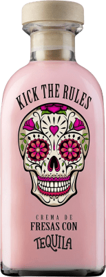 13,95 € Envío gratis | Tequila Lasil Kick The Rules Crema de Fresas con Tequila España Botella 70 cl