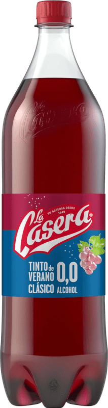 25,95 € Envio grátis | Caixa de 6 unidades Sangria Limonada de Vinho La Casera Tinto de Verano — Vinho Tinto de Verão Espanha Garrafa Especial 1,5 L PET Sem Álcool